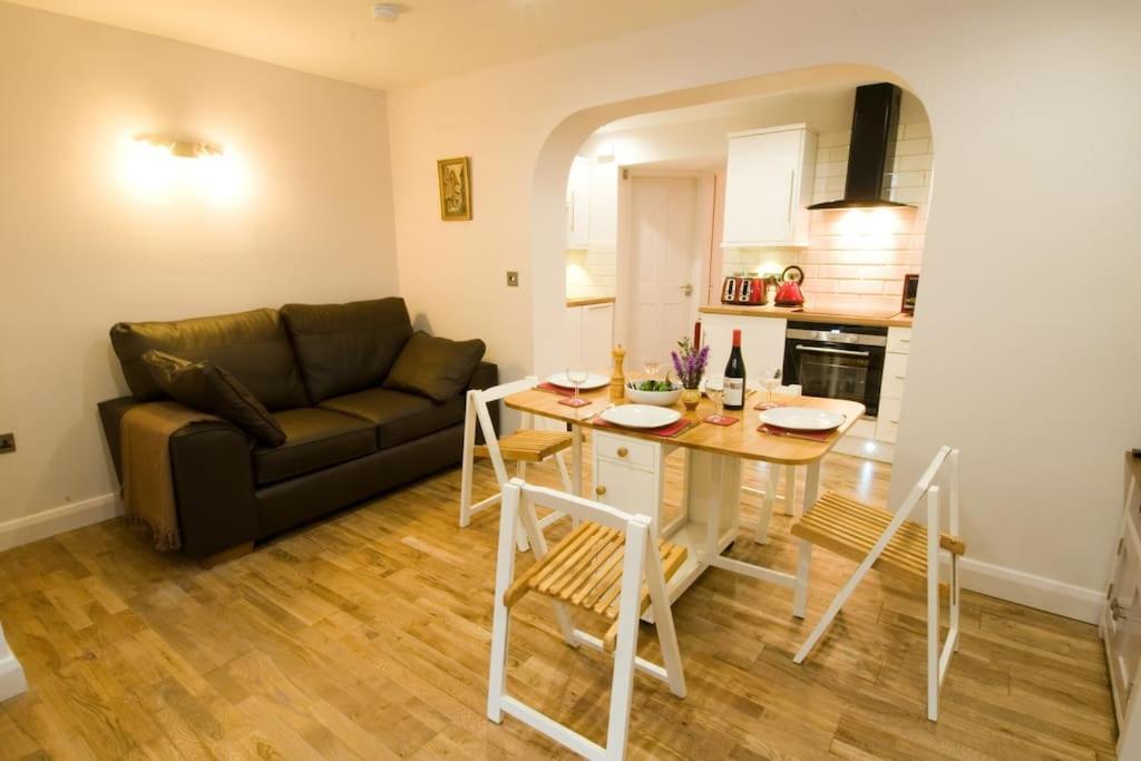 Gillygate Central Apartment ยอร์ค ภายนอก รูปภาพ
